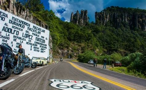 Espinazo del Diablo entre las carreteras más increíbles de México