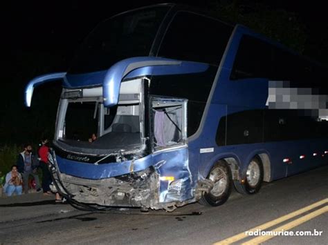 Urgente Identificados mãe e filho que morreram em acidente ônibus