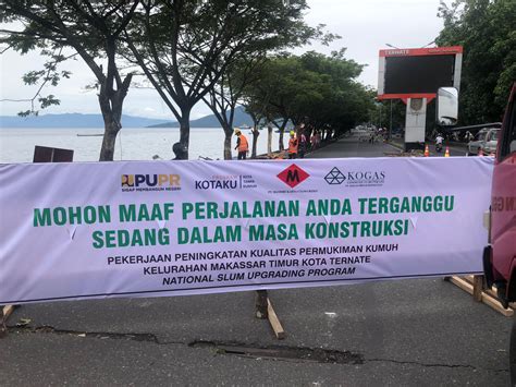 Merasa Dibohongi Pemuda Kampung Makasar Timur Memprotes Pengerjaan