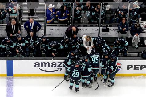 Jessica Campbell La Première Femme Coach Dans La Nhl Tribune De Genève