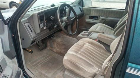 1992 Chevrolet C1500 Suburban Silverado 5 7l Classic Chevrolet Suburban 1992 For Sale