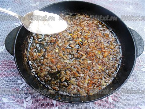 Подлива из курицы с мукой: 13 фото в рецепте