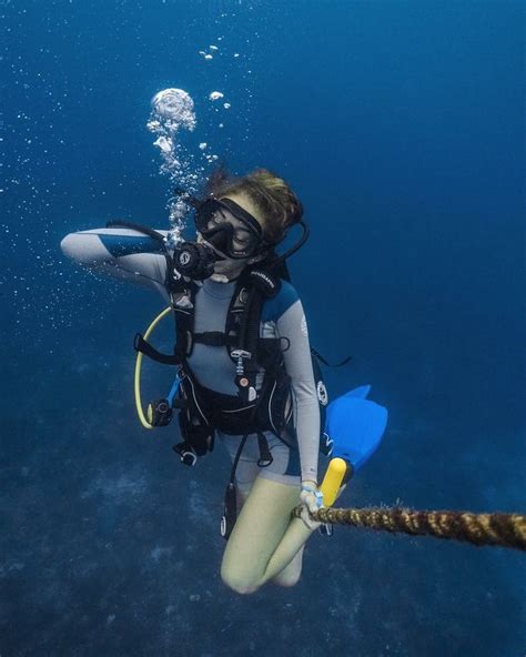 Pin By Johnny On Underwater Freedom Scuba Diver Girls Scuba Girl