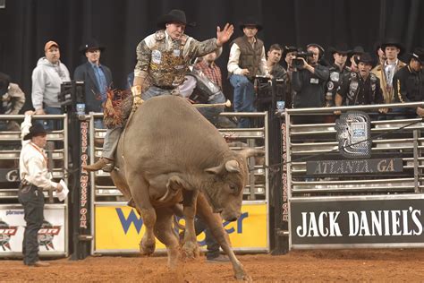 Georgia Dome Bart Jackson Attempts To Ride Smokin Joe Duri Flickr