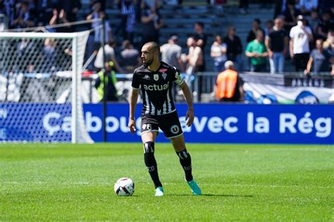 Mercato Angers Nabil Bentaleb sur le départ vers la Ligue 1 MaLigue2