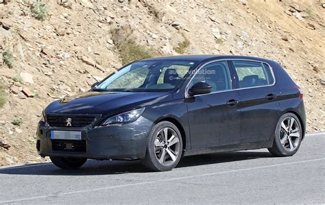 Peugeot 308 Facelift Spied With Little Camouflage Expect It In 2017 Autoevolution