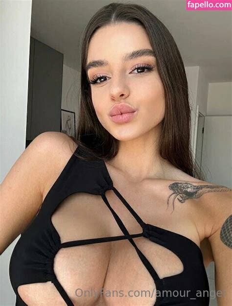 Amour Angel Amourangels Official Nude Leaked Onlyfans Photo