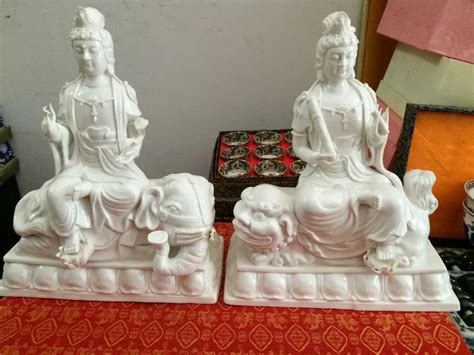 Estatua De Porcelana Blanca Dehua Manjusri Samantabhadra Bodhisattva