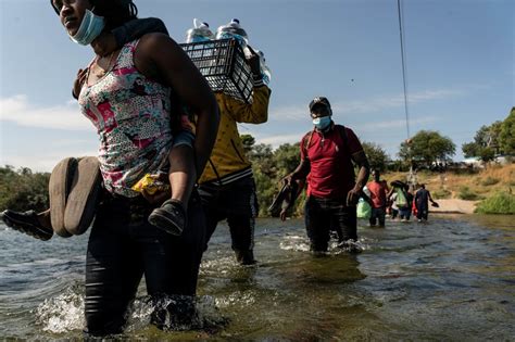 Us Border Crisis 12000 Migrants Wait In Camps Under The Del Rio Bridge In Texas Cnn