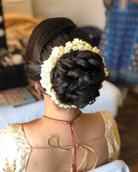 Gorgeous Gajra Hairstyles You Need To Pin Down For Your Wedding