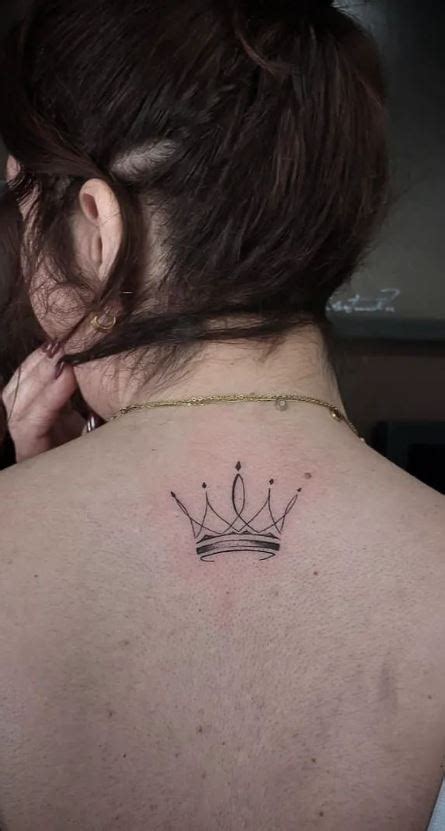 Details More Than Crown Tattoo On Shoulder In Cdgdbentre