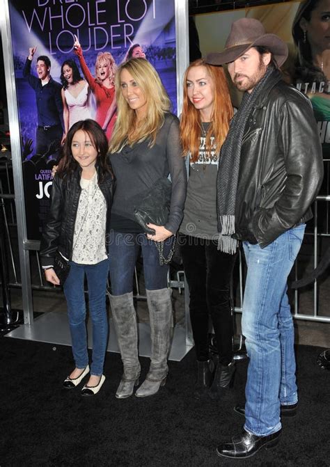 Billy Ray Cyrus & Family Editorial Photography - Image of jacket ...