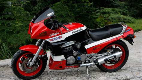 Everything You Should Know About The Kawasaki Gpz R From Top Gun