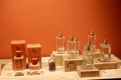 Les Parfums De La Bastide Savoir Faire Et Cr Ations Du Sud La Fille