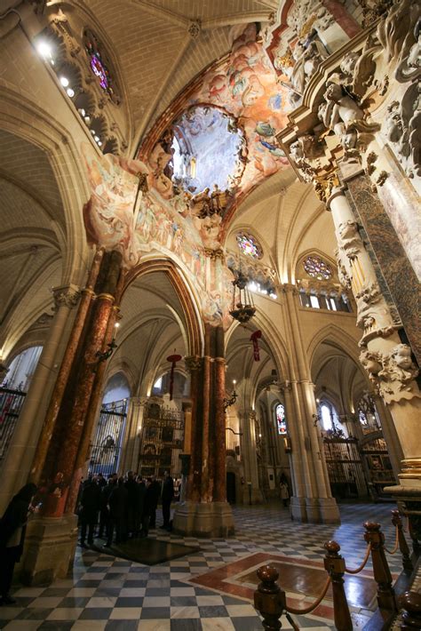 El Transparente De La Catedral De Toledo Brilla De Nuevo Y La Fachada