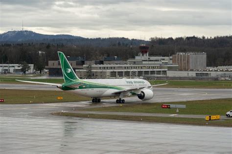 Yi Atd Iraqi Airways Boeing Dreamliner Jet In Zurich In