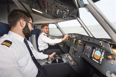 Otros Cursos Escuela De Pilotos De Aviaci N Comercial Afn A Coru A