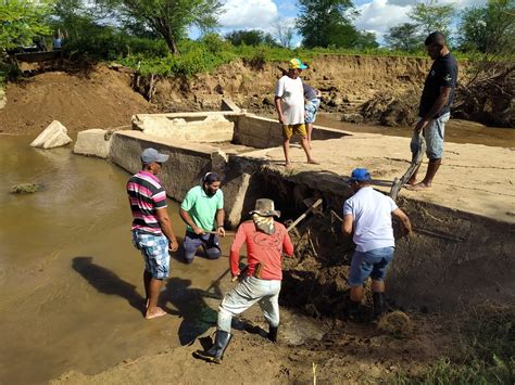 Prefeitura De Estrela De Alagoas Libera Acesso Ao Povoado Timba Ba