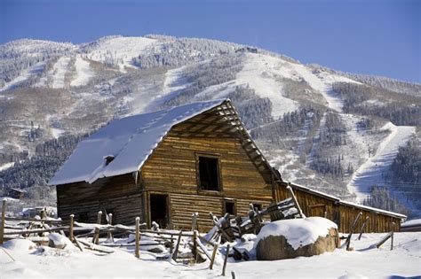 Old Barn Steamboat Springs Colorado Old Barns Barn Steamboat Springs