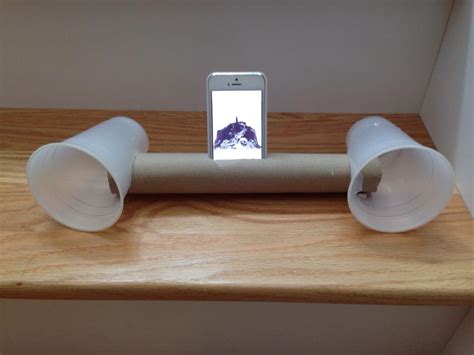 Make Your Own Iphone Speakers With A Paper Towel Roll And Two Keg Cups