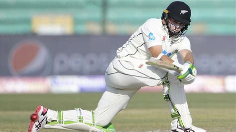 Pak Vs Nz Tom Latham Smashes Th Test Fifty Stats