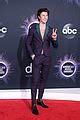 Shawn Mendes Hits The Red Carpet Solo At Amas Photo