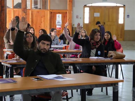 Seremis de Salud y Educación impulsan encuentro sobre salud mental para