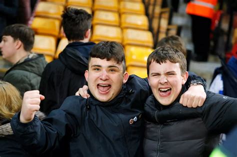 Picture gallery: Reading FC fans enjoy a four goal classic against ...