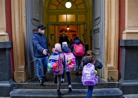 Meno Dad E Quarantene Dimezzate A Scuola Al Via Le Nuove Regole Ma