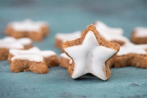 Premium Photo Cinnamon Stars Traditional German Christmas Cookies