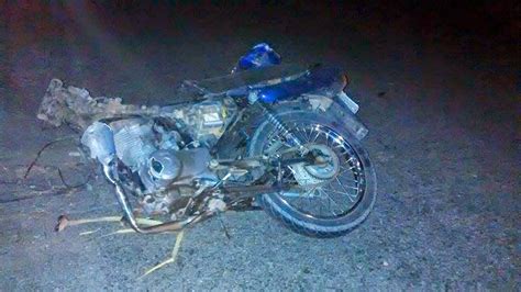 Fotos Imagens Fortes Grave Acidente Entre Carro E Moto Deixa Um Morto