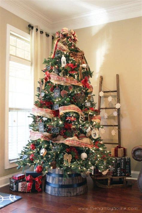 Incredible Rustic Farmhouse Christmas Decoration Ideas