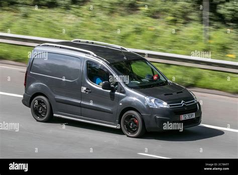 Citroen Berlingo Banque De Photographies Et Dimages Haute R Solution