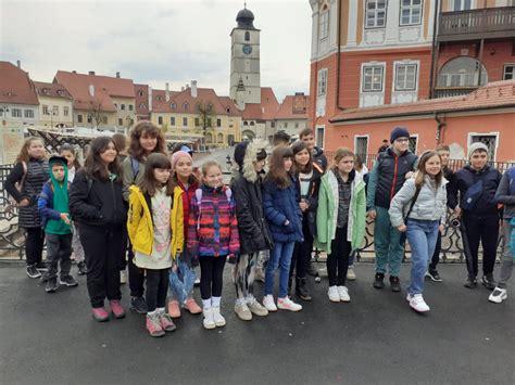 Peste 3 000 de elevi au participat la acțiunile educative găzduite de