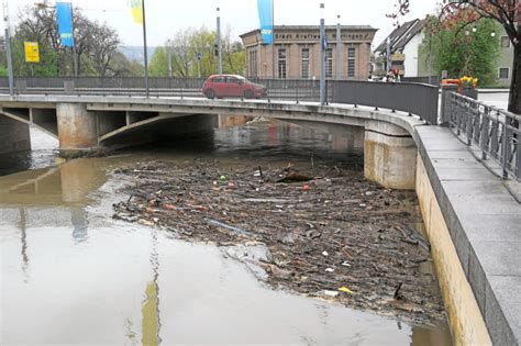 Schwemmgut Ist Am N Rtinger Stadtbalkon Ein Rgernis N Rtingen