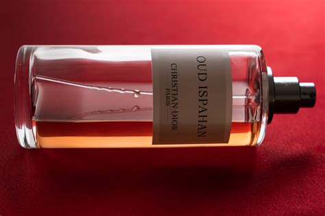 Dior Oud Ispahan Review: Resplendent In Palatial Luxury