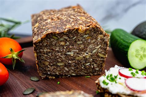 Saatenbrot Körnerbrot Rezept ohne Mehl Low Carb glutenfrei