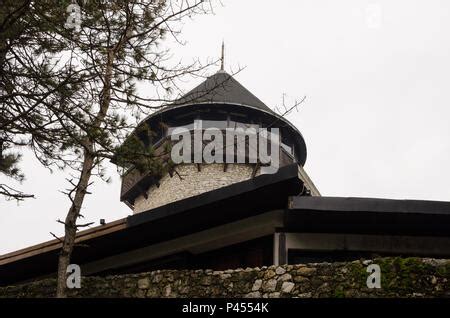 Velika Kladusa Castle - Kula Hrnjica Muje, Bosnia Stock Photo - Alamy