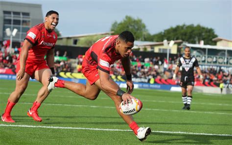 Sport Tongan Flyer Fusitua Commits To Warriors Rnz News