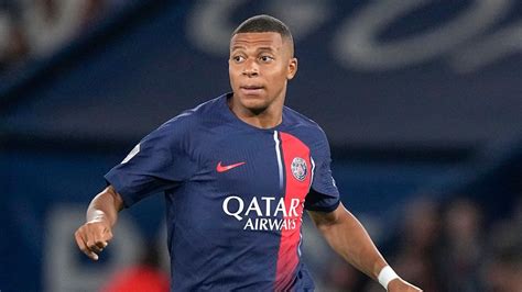 Psg Kylian Mbapp Verl Sst Paris Saint Germain Nach Der Saison Der