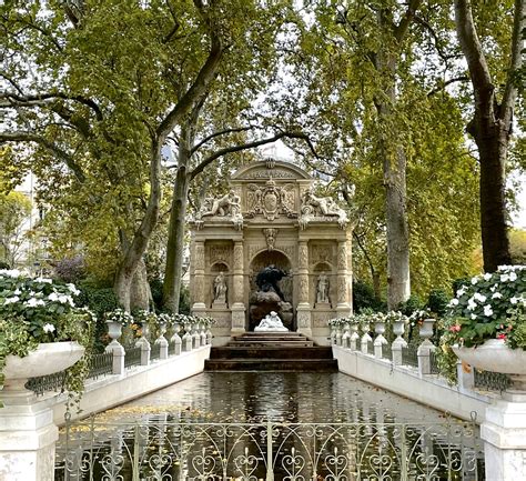 Fontaine Médicis Jardin du Luxembourg La fontaine Médici Flickr