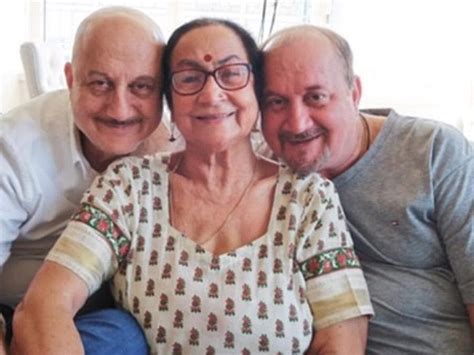 Anupam Kher Reveals His Mother Is Much Better Now Filmfare