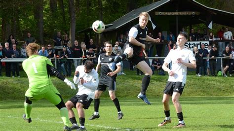 Sg Hötzelsroda Aubels Goldenes Tor Und Eine Premiere