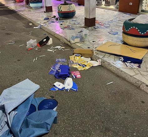 Assalto Al Gazebo Della Lega A Marina Di Carrara Il Video Il Tirreno