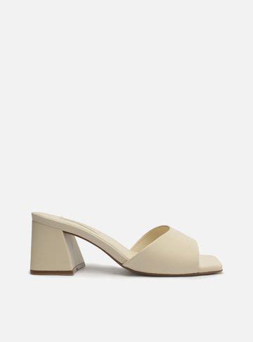 Sand Lia Off White Couro Salto Bloco Flare Arezzo