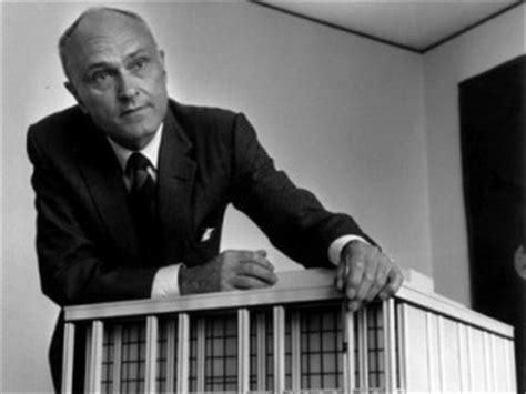 Philip Johnson biography, birth date, birth place and pictures