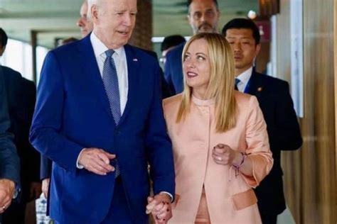 Quella Foto Di Joe Biden E Giorgia Meloni A Manina