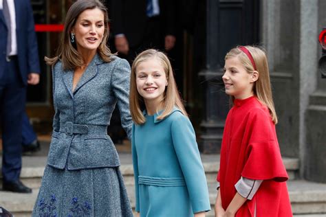 La infanta Sofía avergonzada la reina Letizia la atormenta con estas