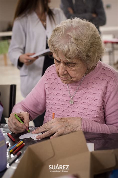 Personas Mayores Taller Y Muestra De Arte Su Rez A Trav S Del Tiempo