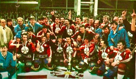 Tesla Pardubice 1989 Československá hokejová liga Šampioni | HockeyGods